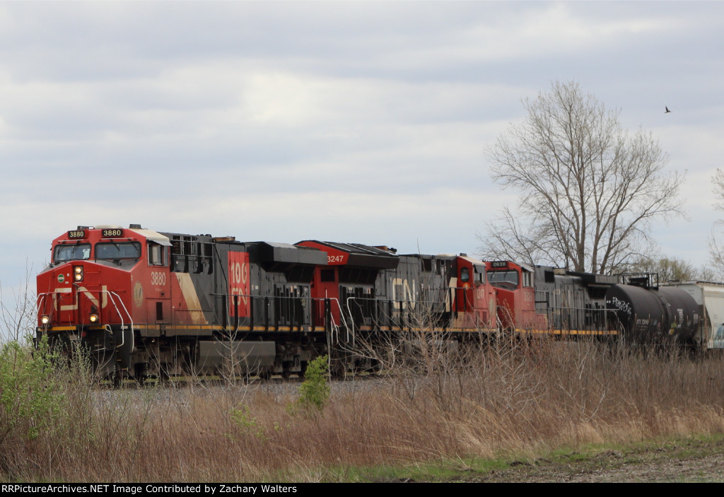 CN 3880 3247 2628